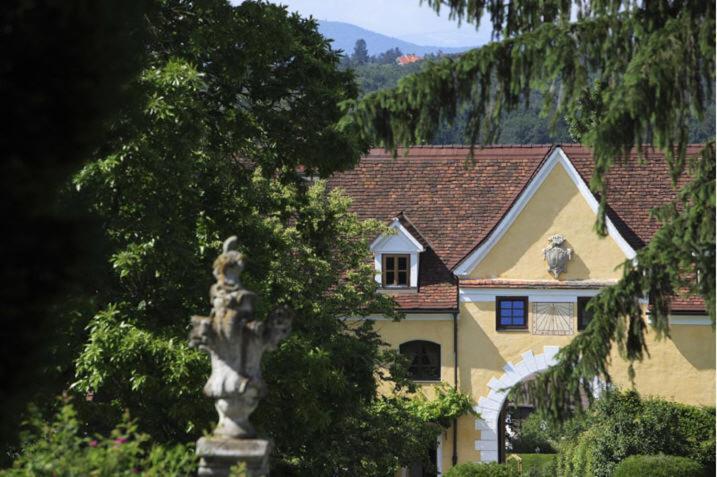 Schlosshotel Obermayerhofen Sebersdorf Екстер'єр фото