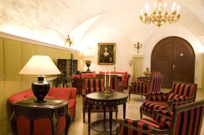 Schlosshotel Obermayerhofen Sebersdorf Екстер'єр фото