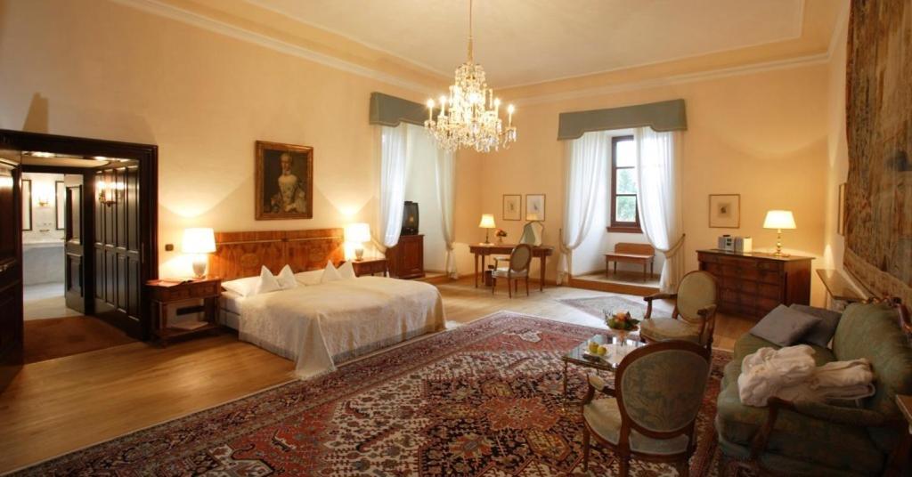 Schlosshotel Obermayerhofen Sebersdorf Номер фото