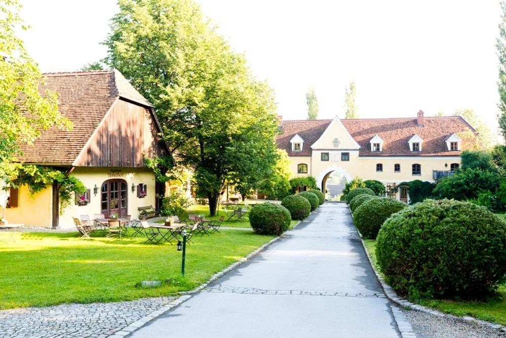 Schlosshotel Obermayerhofen Sebersdorf Екстер'єр фото